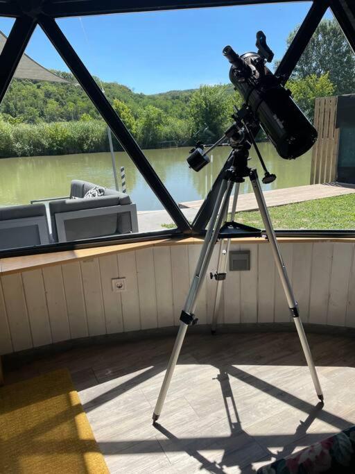 Domeglamping At Fishinglake Sagvar Exterior photo