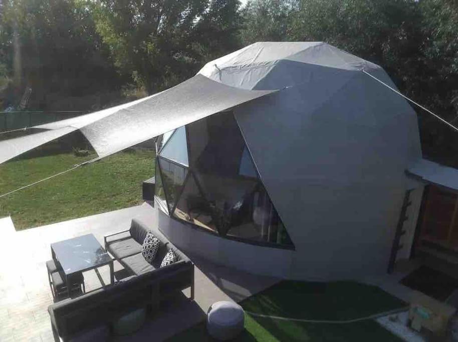 Domeglamping At Fishinglake Sagvar Exterior photo