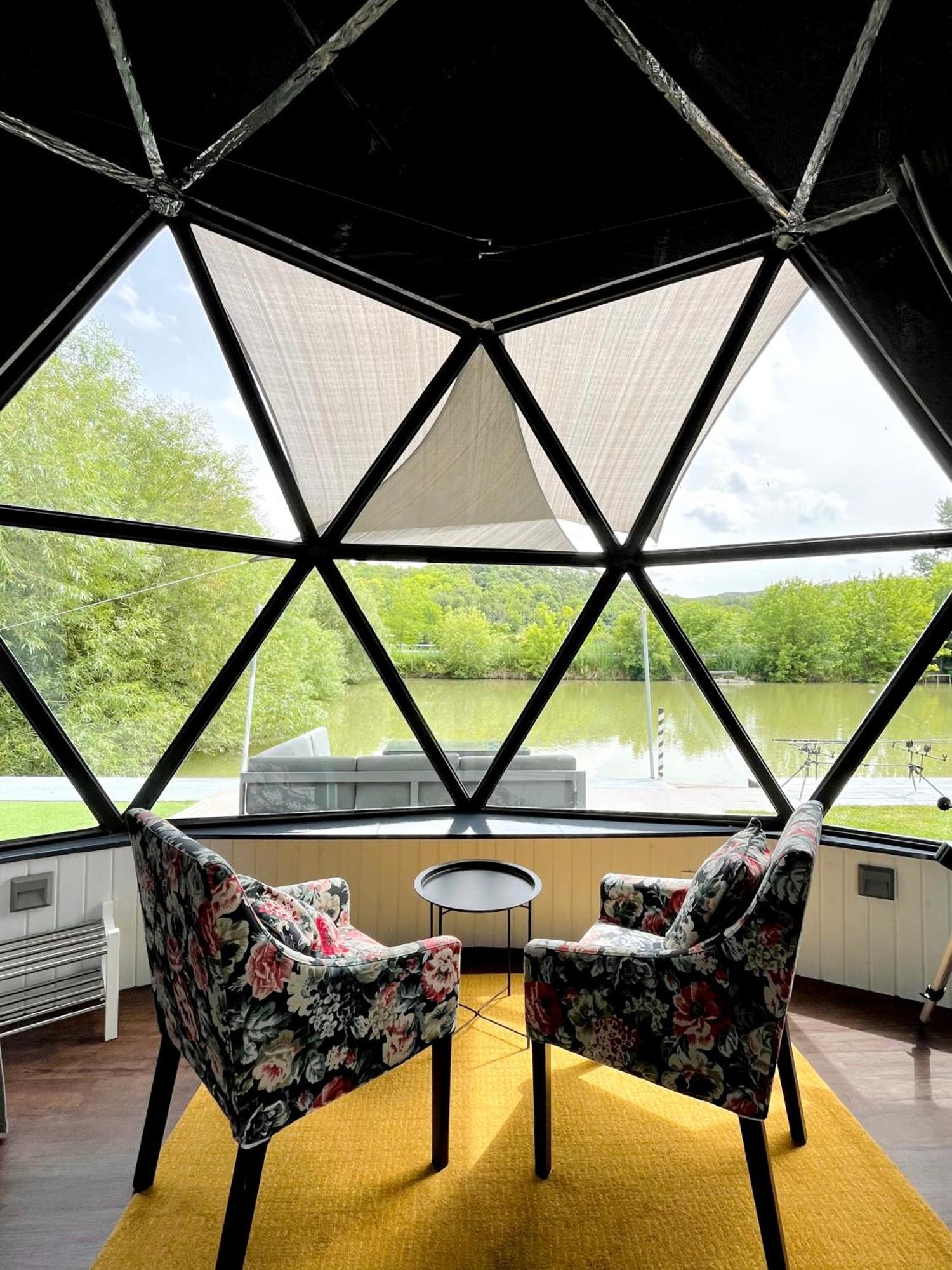 Domeglamping At Fishinglake Sagvar Exterior photo
